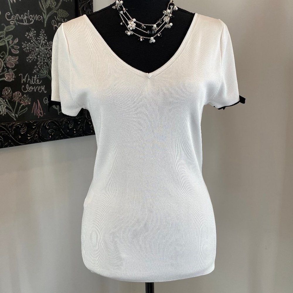 White House Black Market Stretch knit short sleeve